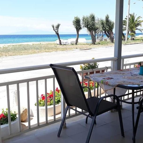 Vasileiadou Coastal Rooms Flogita Bagian luar foto