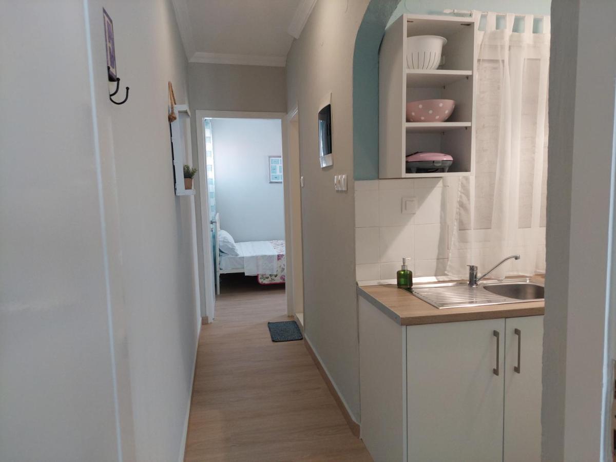 Vasileiadou Coastal Rooms Flogita Bagian luar foto