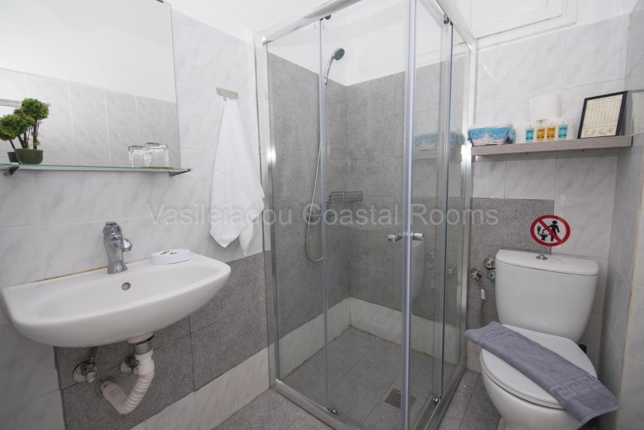 Vasileiadou Coastal Rooms Flogita Bagian luar foto