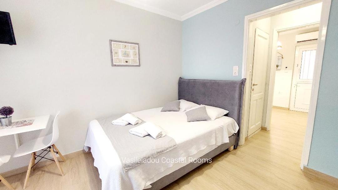 Vasileiadou Coastal Rooms Flogita Bagian luar foto