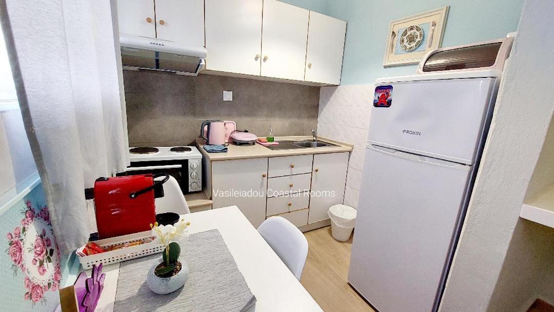 Vasileiadou Coastal Rooms Flogita Bagian luar foto