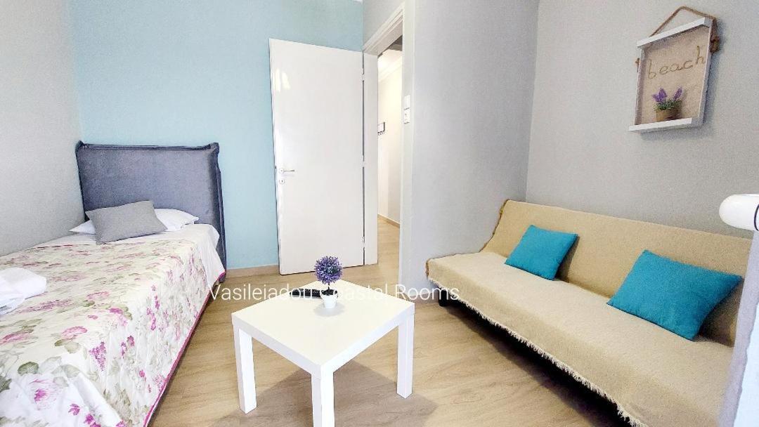 Vasileiadou Coastal Rooms Flogita Bagian luar foto
