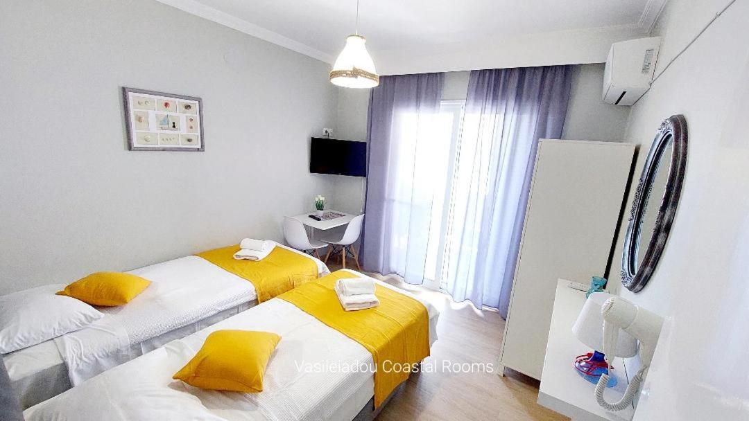 Vasileiadou Coastal Rooms Flogita Bagian luar foto