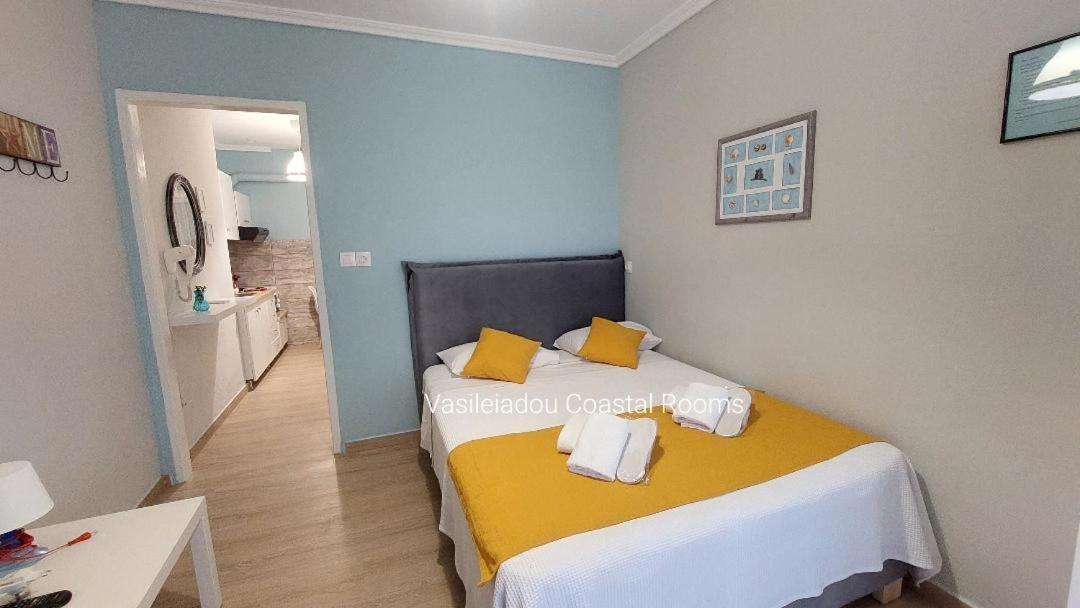 Vasileiadou Coastal Rooms Flogita Bagian luar foto